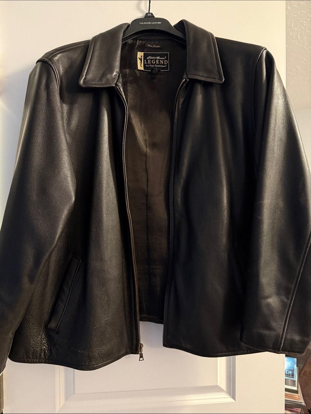 Eddie Bauer Dark Brown pebbled Stine Leather Zip-Front Bomber
